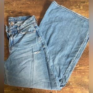 AMERICAN EAGLE:super high rise, ultra wide leg jeans